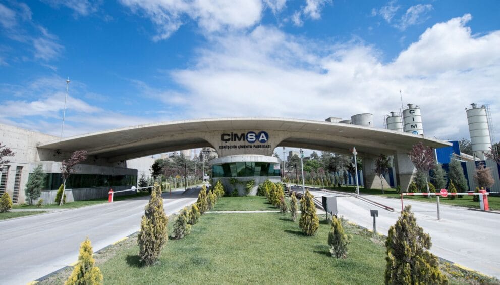 Serra Sabancı, Çimsa Hisse Satışıyla İlgili Açıklama Yaptı